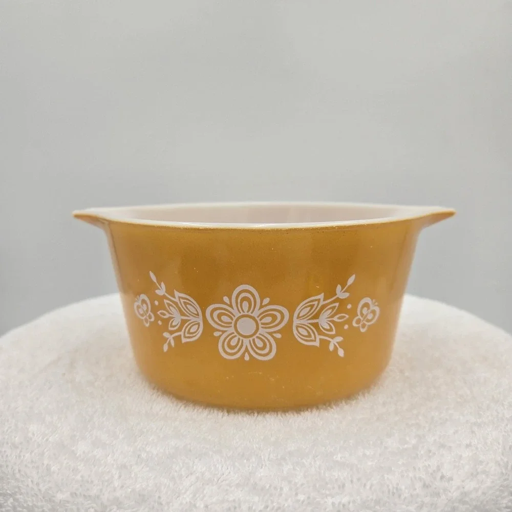 Vintage PYREX Butterfly Flower Gold Bowl Casserole Dish #473 - 1 quart